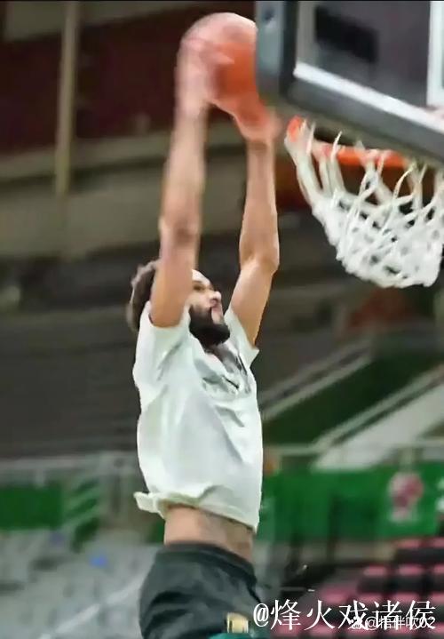 杨鸣揭秘辽宁男篮大胜广厦16分背后的真相 杨鸣揭秘辽宁男篮大胜广厦16分背后的真相